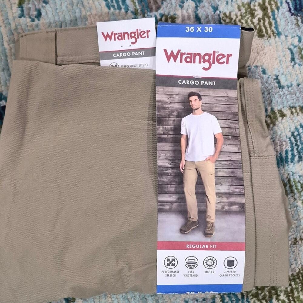 NEW Wrangler Men's Stretch Taper Leg Regular Fit Cargo Pant MEN SZ 36 X 30
